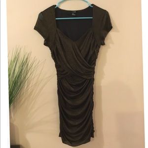 ✨Gold Shimmer Short Sleeve Ruched Dress